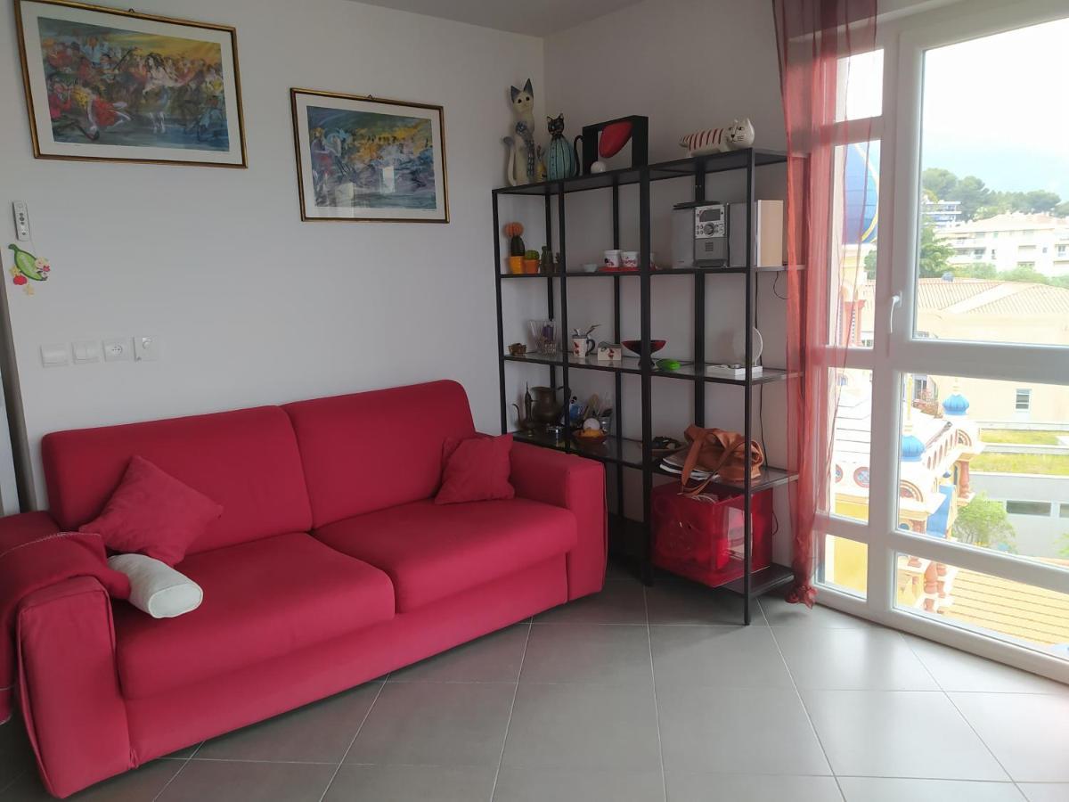 Menton Park Apartment Exterior photo